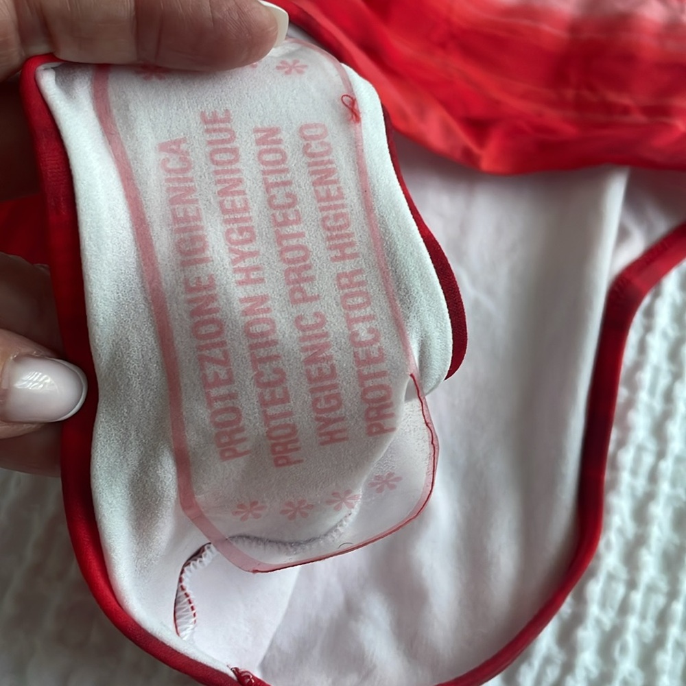 Bathing suit - Picture 5 of 6